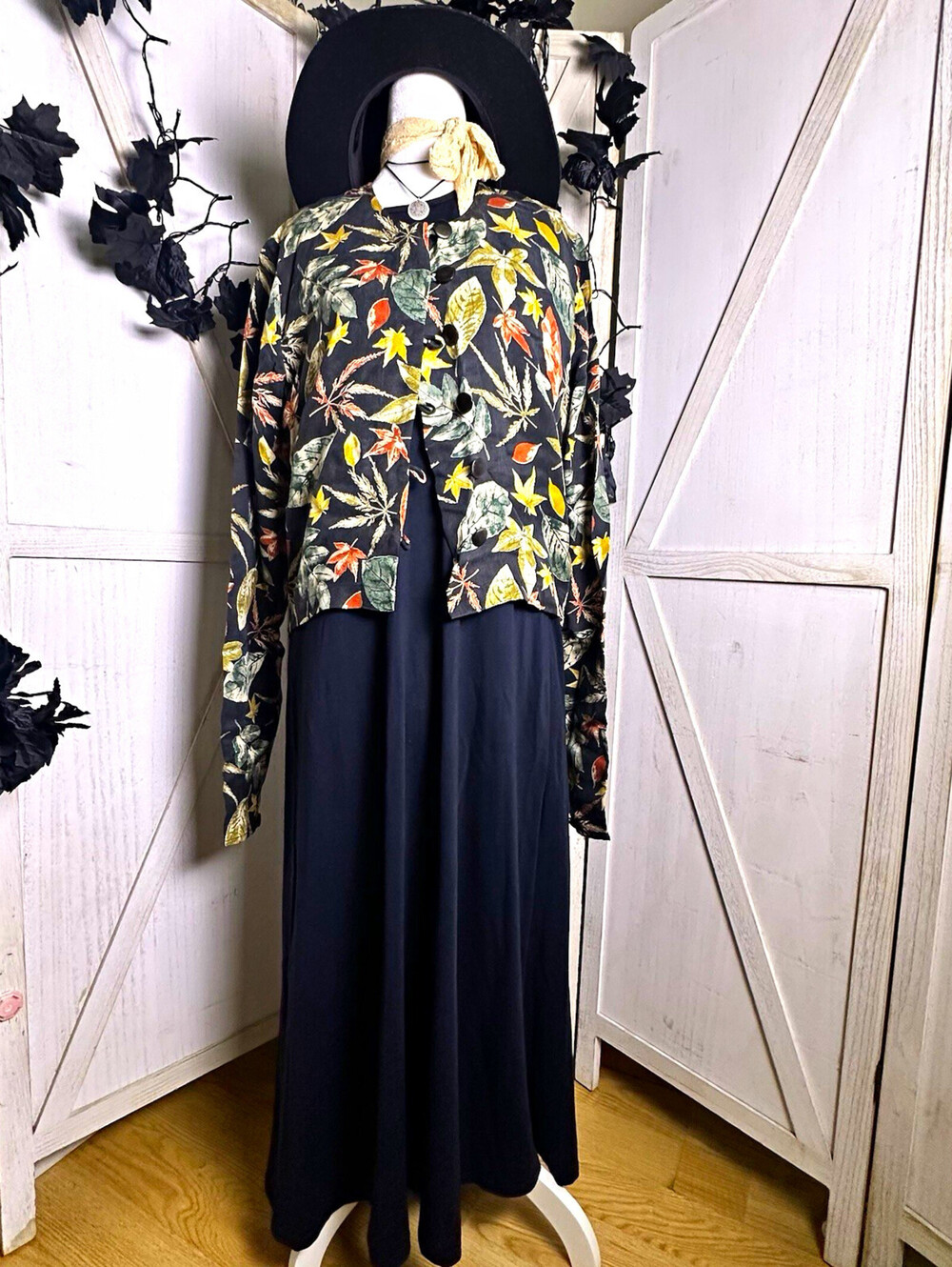 Suzen vintage 90’s cropped moody fall leaf print blouse witchy spooky holiday L